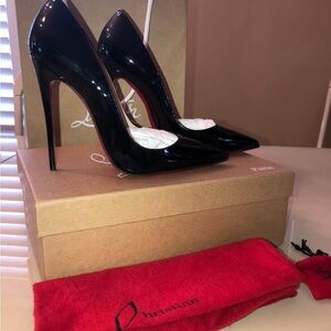 Christian Louboutin ‘So Kate’ Heels